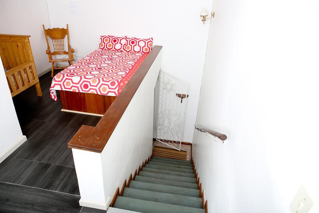 Oudtshoorn Homestay Accommodation Eksteriør bilde