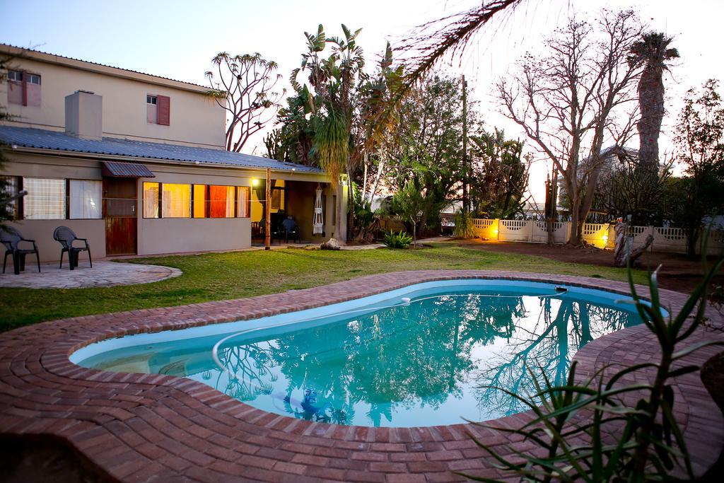Oudtshoorn Homestay Accommodation Eksteriør bilde
